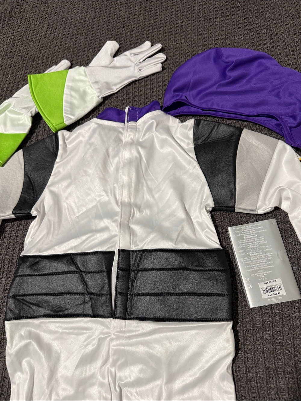 Disney Toy Story Buzz Lightyear Space Hero Costume with Wing Pack - Picture 3 of 9